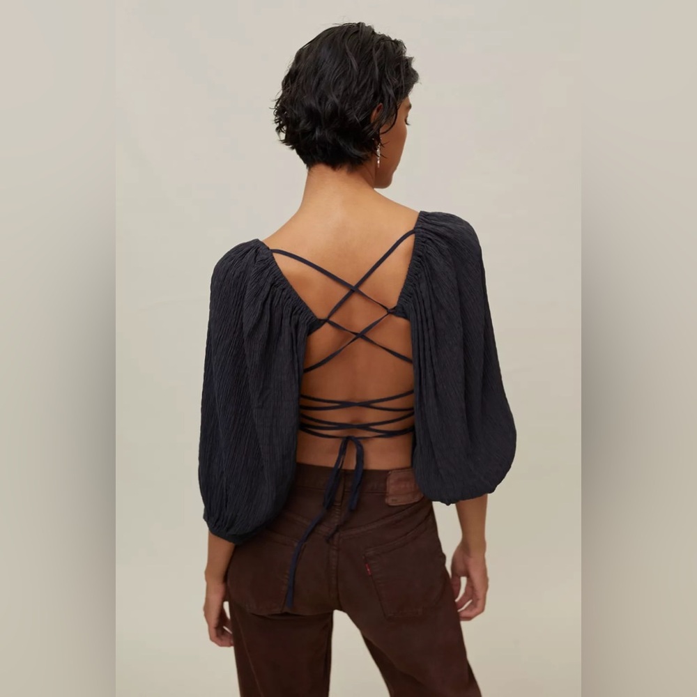 Urban Outfitters Vida Lace-Back Smocked Top Black S